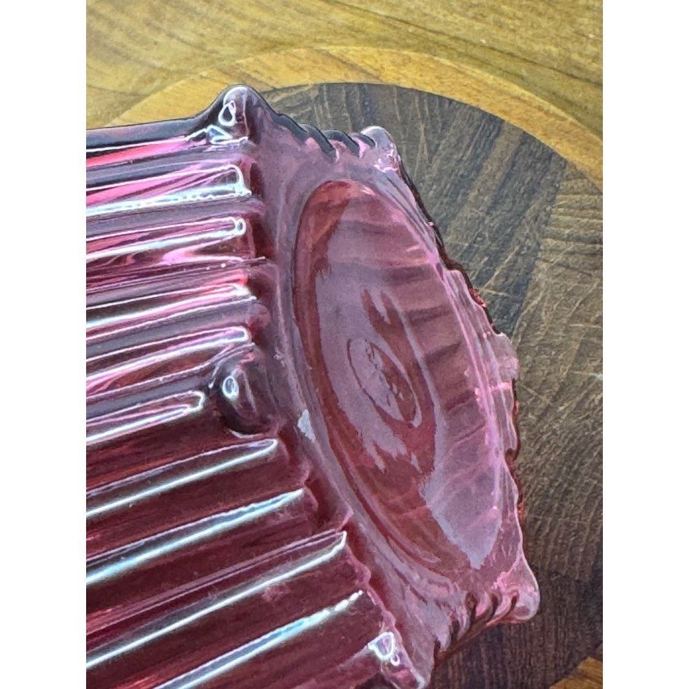Fenton Cranberry Hexagon Ribbed Vase With Crimped Ruffled Rim 5"H - Picture 7 of 8